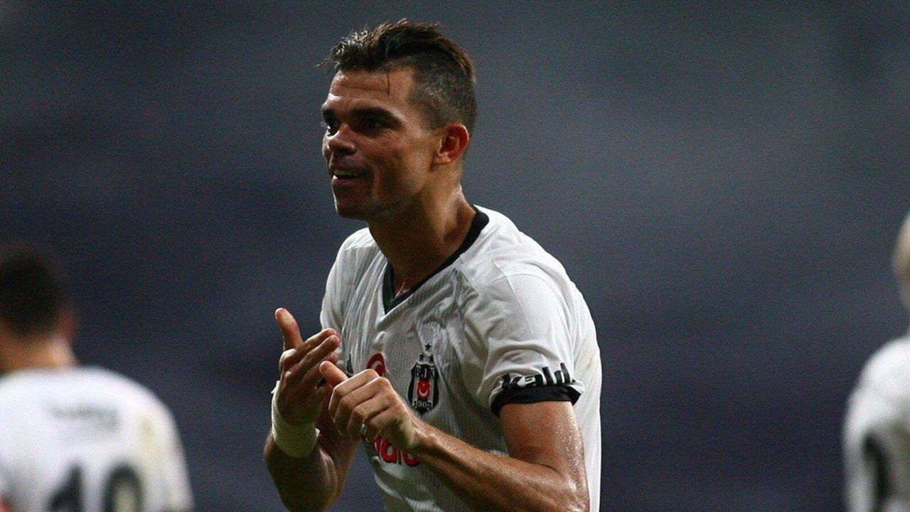 'Beşiktaş'ta Pepe için dev teklif!