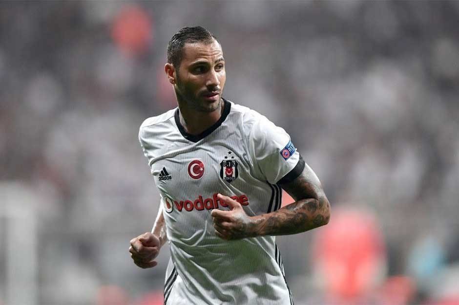 'Beşiktaş'ta Vida ve Quaresma konusunda meraklı bekleyiş