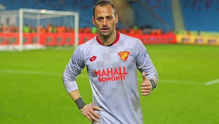 <h2>Beto: Benfica maçlarında iyi bir Fenerbahçe beklemiyorum</h2>