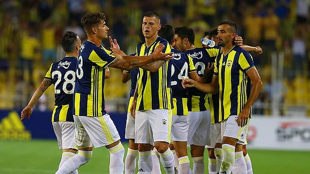 'Fenerbahçe transferde bombayı patlatacak! İşte hedefteki 3 hamle