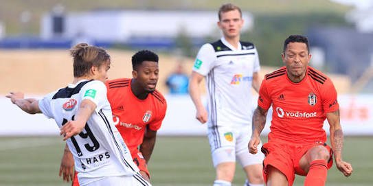 'Fenerbahçe, Beşiktaş'ın gözdesini transfer ediyor!