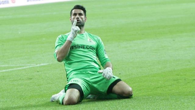 'Fenerbahçe'de yönetimden yıldız oyuncuya şok: 