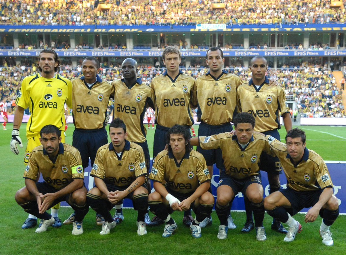 'Fenerbahçe'nin Alex'li, Tuncay'lı efsane 2004-2005 kadrosu şimdi ne yapıyor?