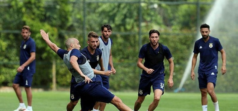 'Fenerbahçe'nin transfer gözdesi için flaş karar! Gönderiliyor