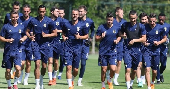 'Fenerbahçe'yi üzecek haber! Transferde teklif yok!
