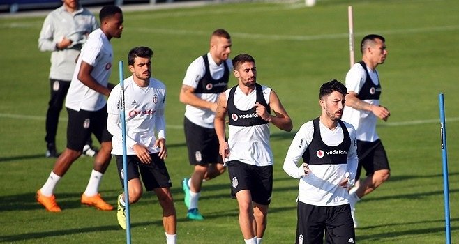 'Flaş! 3 yıldız futbolcu transferi! Beşiktaş...