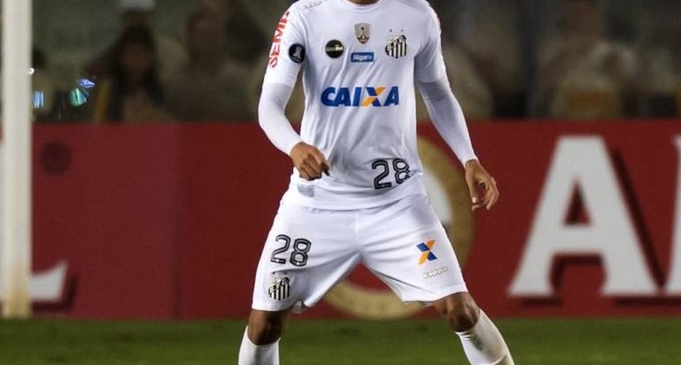 'Galatasaray'a Santos'tan 23'lük stoper! Sürpriz iddia