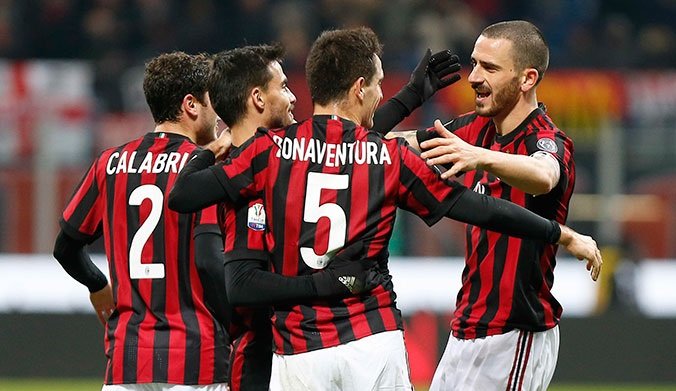 'Galatasaray'da savunma ve forvete iki aday daha