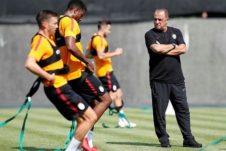 'Galatasaray'da transfer planları değişti! Fatih Terim...