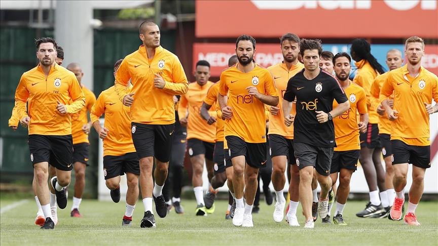 'Galatasaray'dan yıldız futbolcuya çağrı: 