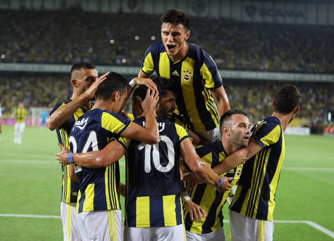 <h2>Göztepe kalecisi Beto’dan Benfica-Fenerbahçe için dev iddia</h2>