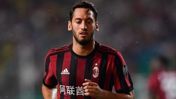 'Hakan Çalhanoğlu fena yakalandı!