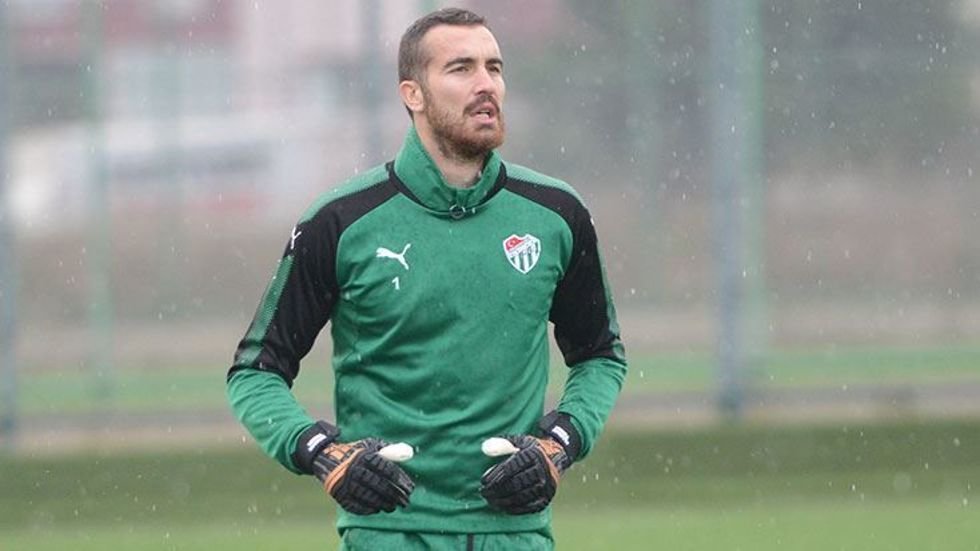 <h2>Harun Tekin’den Beşiktaş’a mesaj: Anlaşın gelirim</h2>