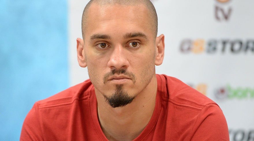 '''Maicon tek başına Tunus'a savaş başlattı''