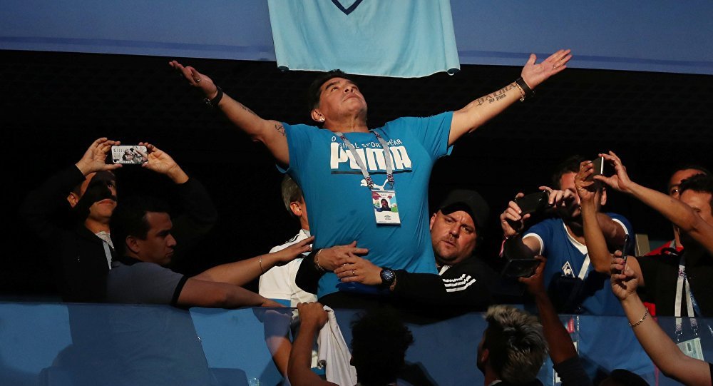 <h2>Maradona’nın el hareketi</h2>