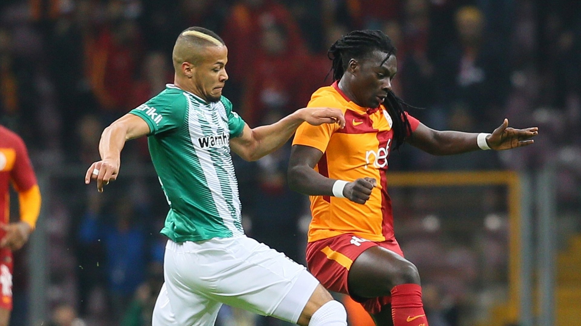 'Takas + 2,5 milyon Euro'ya Bursaspor'dan Galatasaray'a transfer