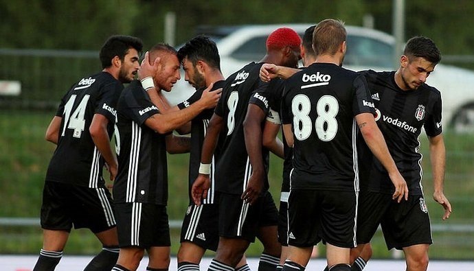 'Ve Beşiktaş'ın stoperine 2 aday belli oldu! Şaşırtacak isimler