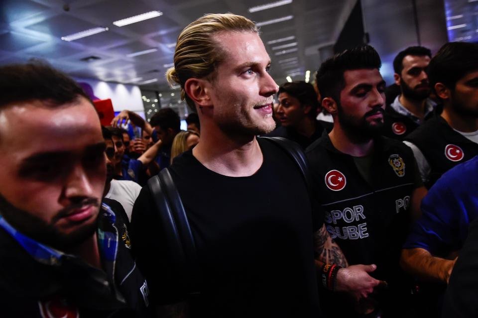 <h2> Loris Karius alışmaya çalışıyor</h2>