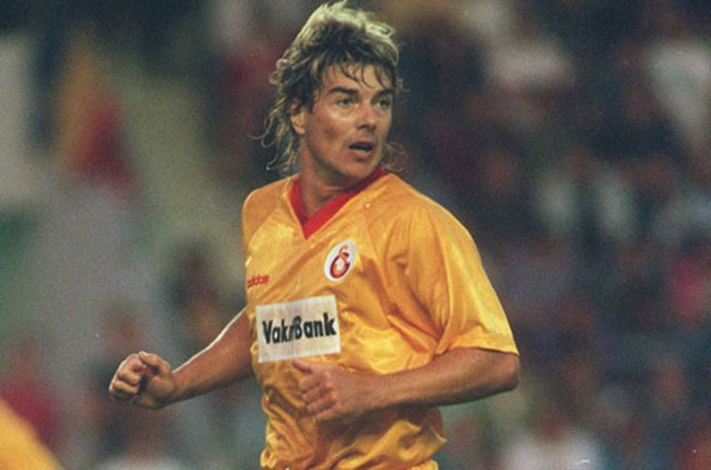 <h2>Adrian Knup - Galatasaray</h2>