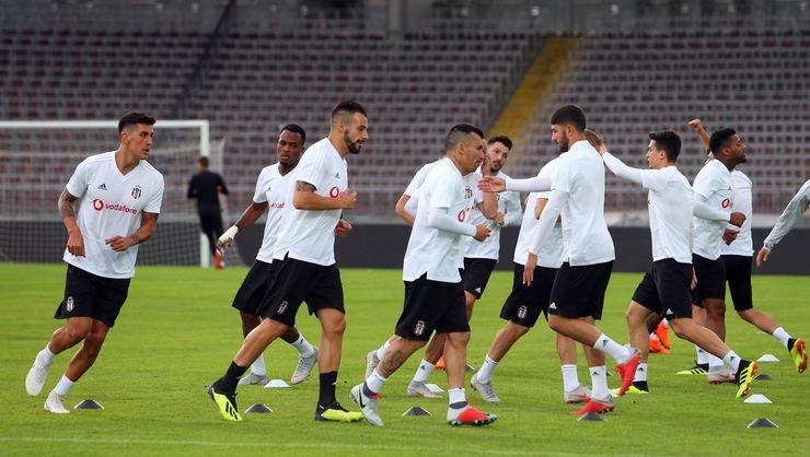 <h2>Beşiktaş, Lask Linz maçı hazırlıklarını tamamladı</h2>