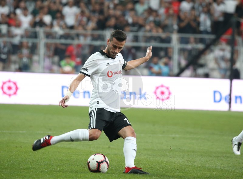 'Beşiktaş'ta Oğuzhan Özyakup'a büyük şok! 