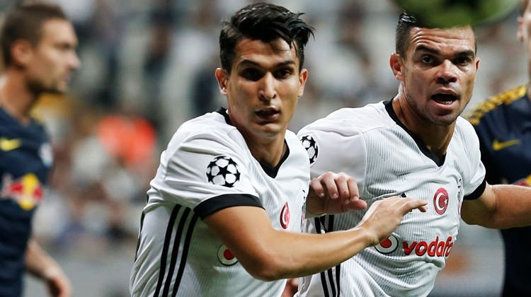 <h2>Defansif Orta Saha - Necip Uysal / Beşiktaş</h2>