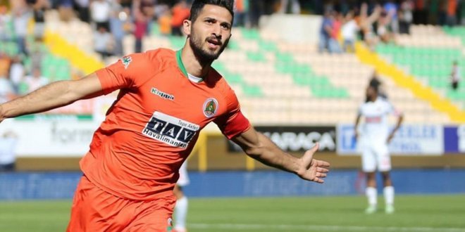 <h2>EMRE AKBABA DA ÇOK İSTİYOR</h2>