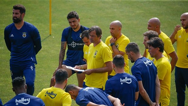 'Fenerbahçe'de Benfica öncesi kilit adam! Cocu'nun güvendiği isim
