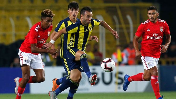 'Fenerbahçe'den Benfica sonrası flaş karar! Transferde 2 rota