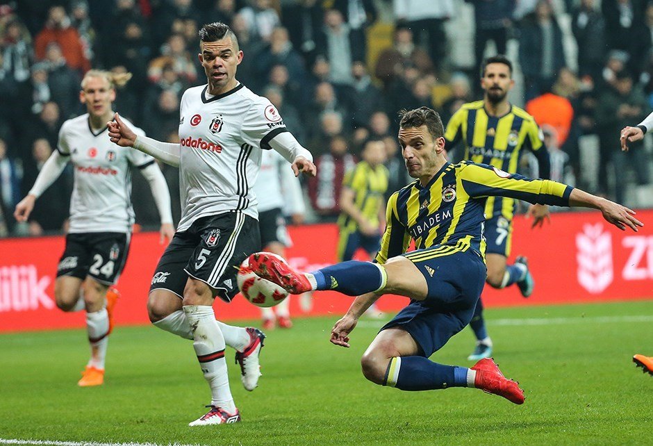 'Fenerbahçe'den Beşiktaş'a yılın transfer çalımı geliyor