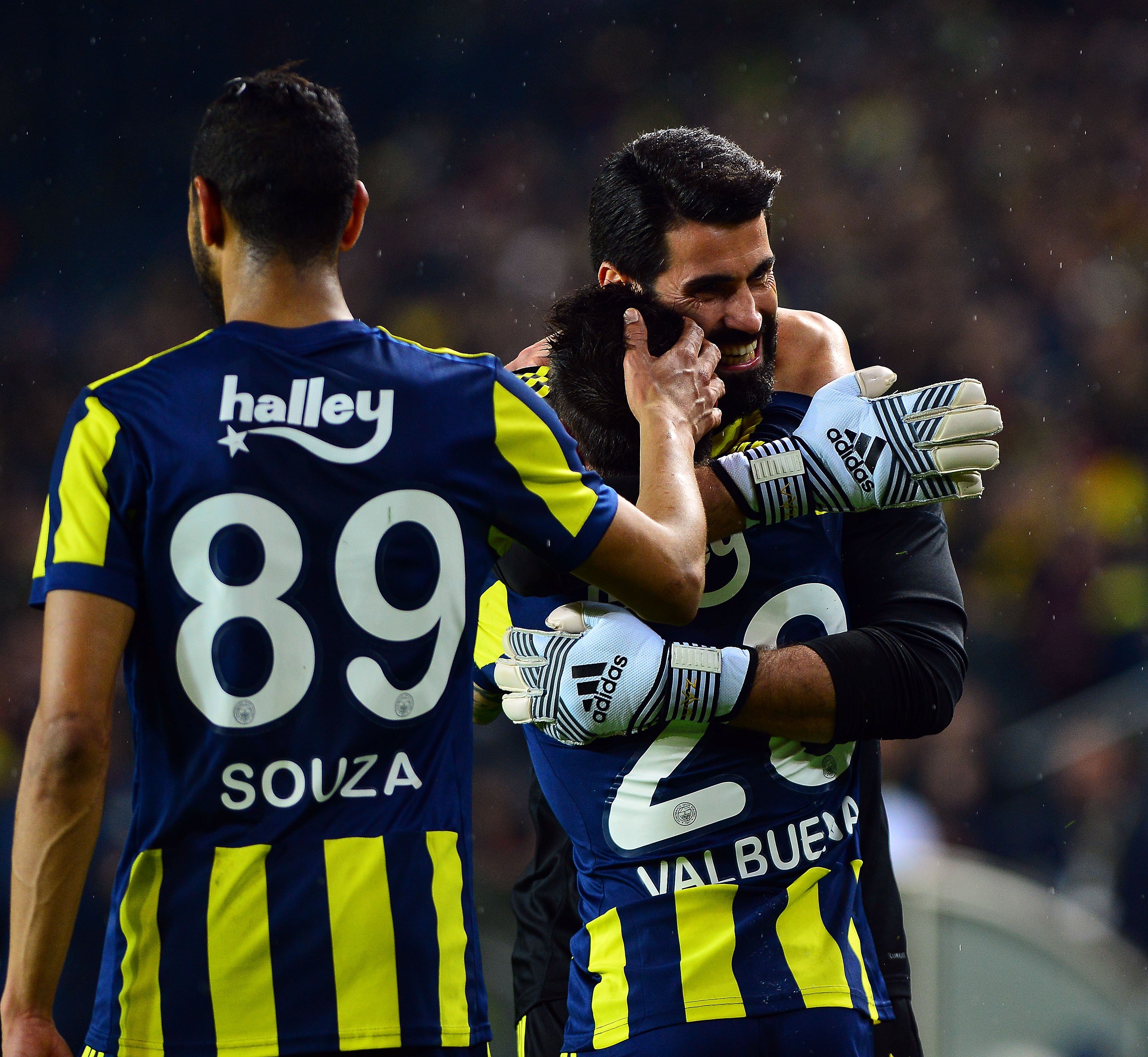 <h2>Fenerbahçeli futbolcunun transferinde sürpriz! 2. Lig kulübü istiyor</h2>