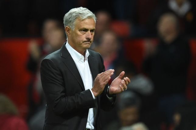 'Fenerbahçe'nin transfer etmek istediği isme Jose Mourinho freni!