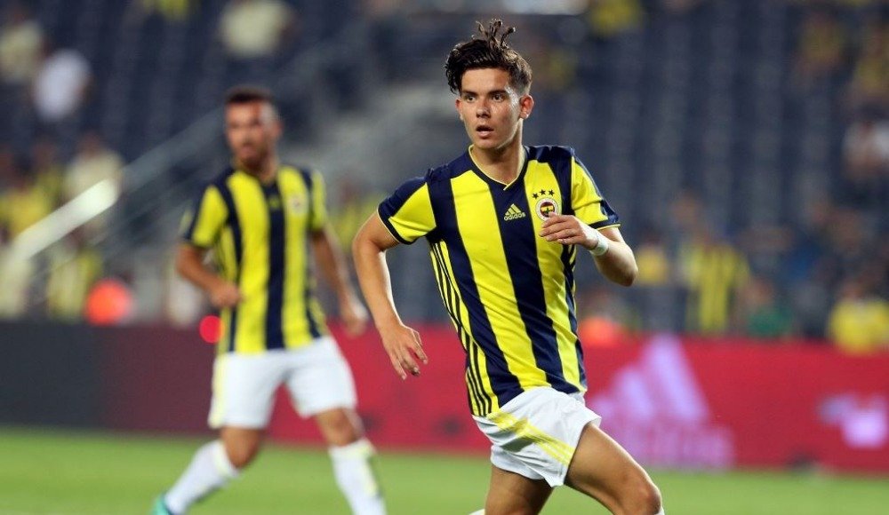 'Ferdi Kadıoğlu ve Berke Özer'e kötü haber!