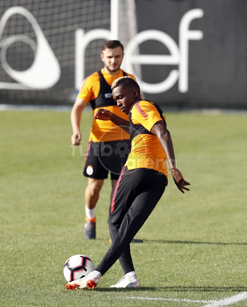 'FutbolArena Galatasaray antrenmanında