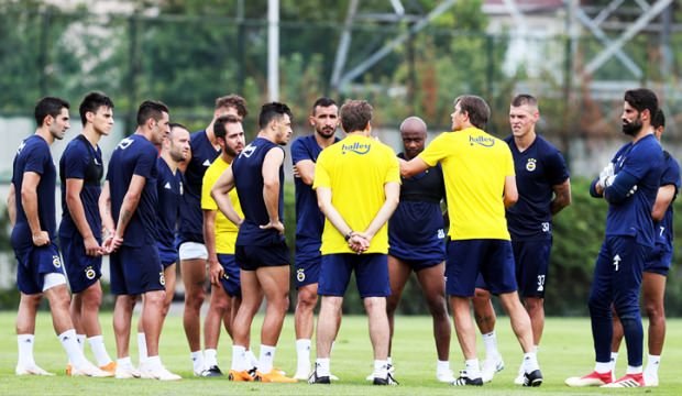 'İşte Fenerbahçe'de Phillip Cocu'nun Benfica planı