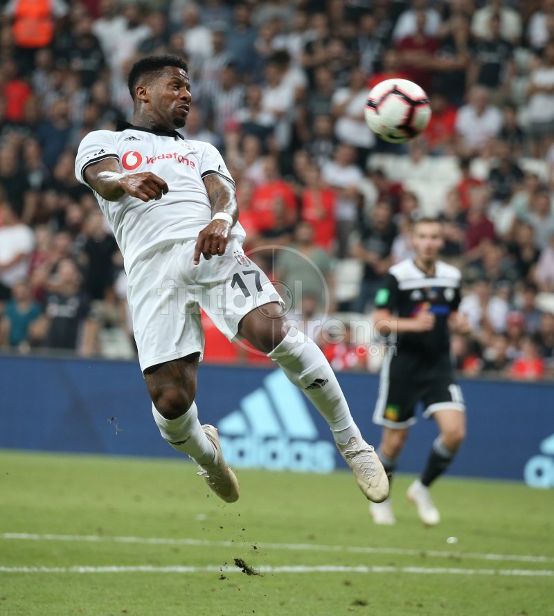 '''Jeremain Lens uyandı''
