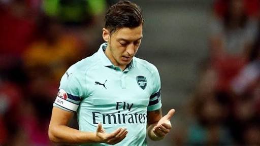 'Mesut Özil'e şok sözler