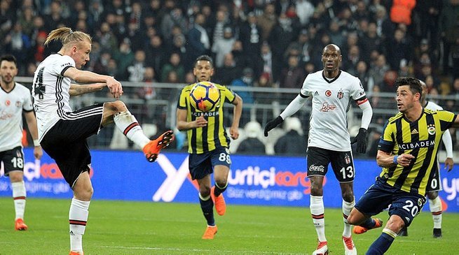 'Sky Sports duyurdu, Fenerbahçe ve Beşiktaş yarışıyor!