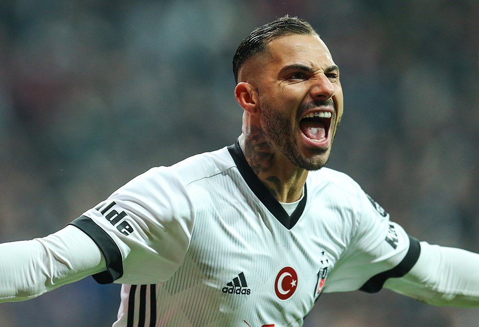 <h2>Top Şenol Güneş’te</h2>