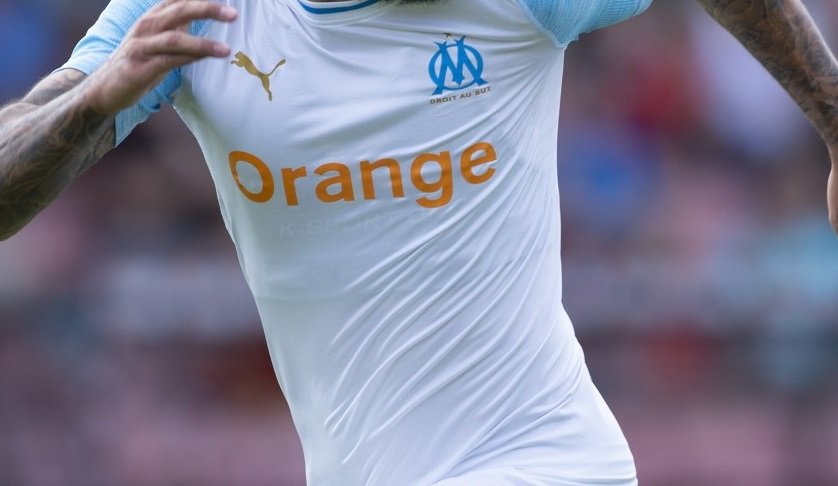 'Ünlü golcü kulübe resti çekti, Galatasaray devreye girdi!