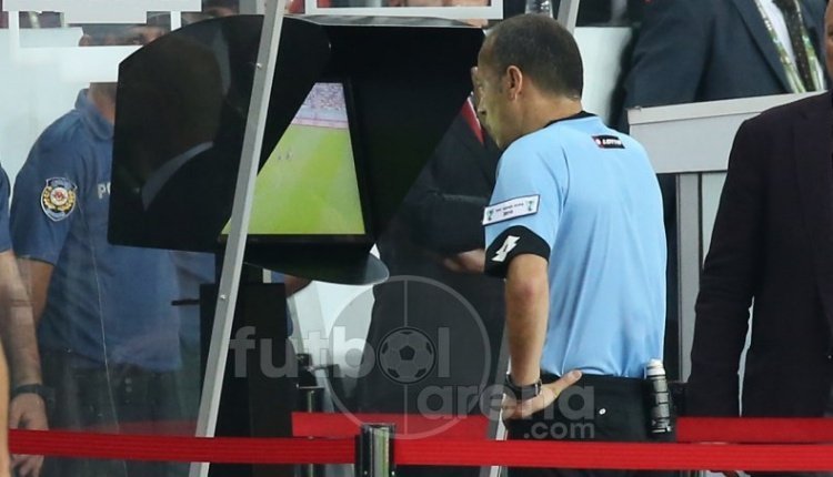 'VAR tartışması büyüyor: ''O zaman futbolu bilmiyor''