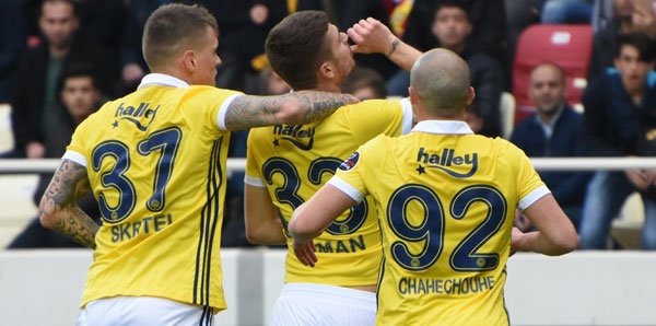 'Ve İspanyollar duyurdu! Fenerbahçe'nin yeni stoperi geliyor