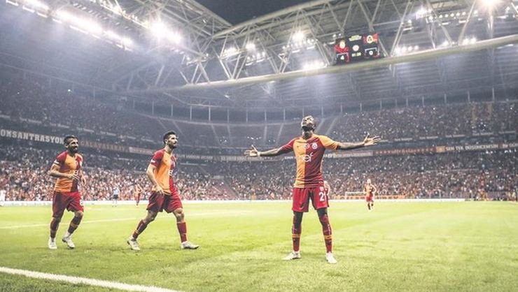 <h2> Galatasaray evinde Aslan kesiliyor</h2>