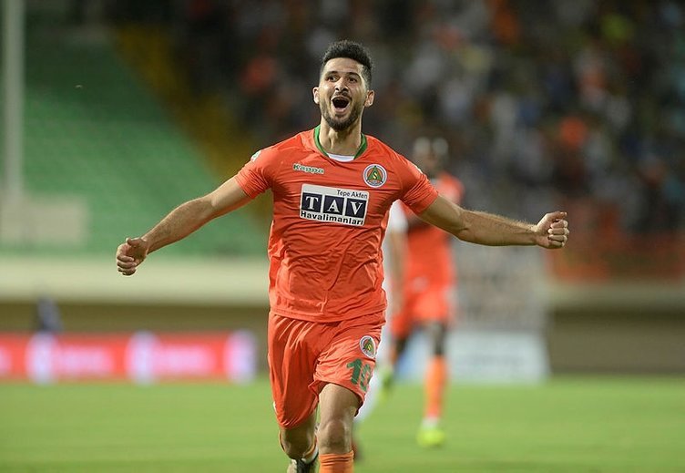 <h2>ABLASI SEVDA AKBABA DA GALATASARAY LİSESİ’NDE ÖĞRETMEN!</h2>