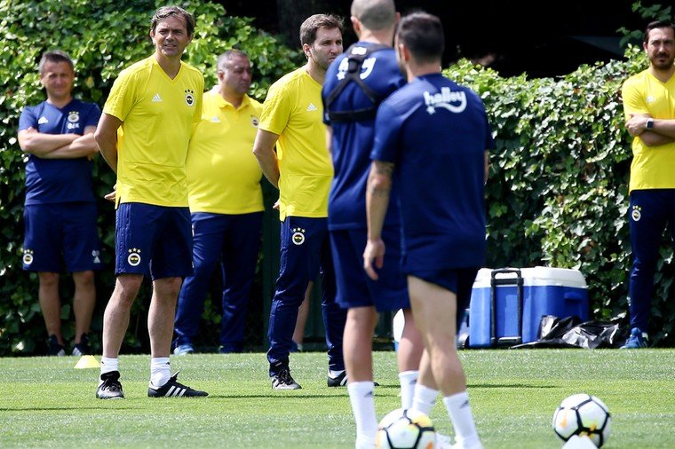 'Açıklanması an meselesi! Fenerbahçe'ye 3 yeni isim geliyor