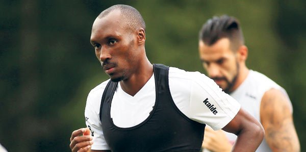 <h2>Atiba Hutchinson pes etmiyor!</h2>