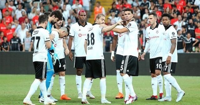 'Beşiktaş'ın rakibi Malmö'de büyük şok!