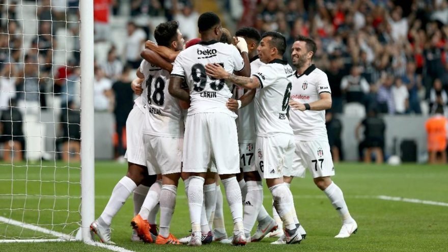 <h2>Beşiktaş’tan büyük transfer bombası! Fransız golcü...</h2>