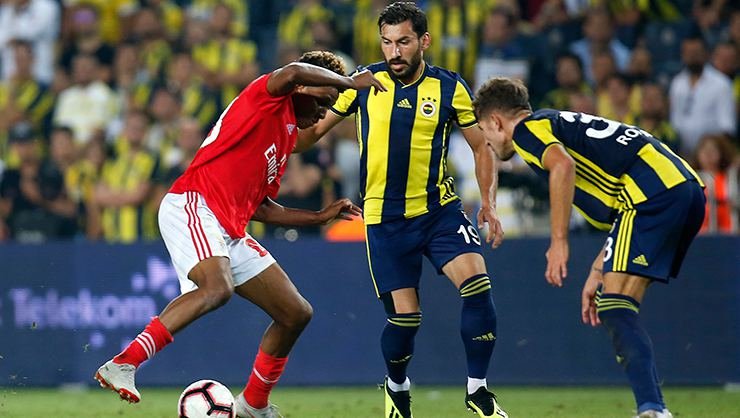 <h2>Beşiktaş’tan Şener Özbayraklı bombası!</h2>