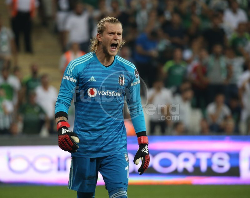 'Bursaspor taraftarlarından Karius'a olay hareket  